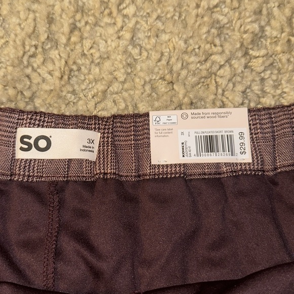 NWT Juniors’ Plus Size SO Pull On Brown Plaid Pleated Skort (3X) - Picture 6 of 6
